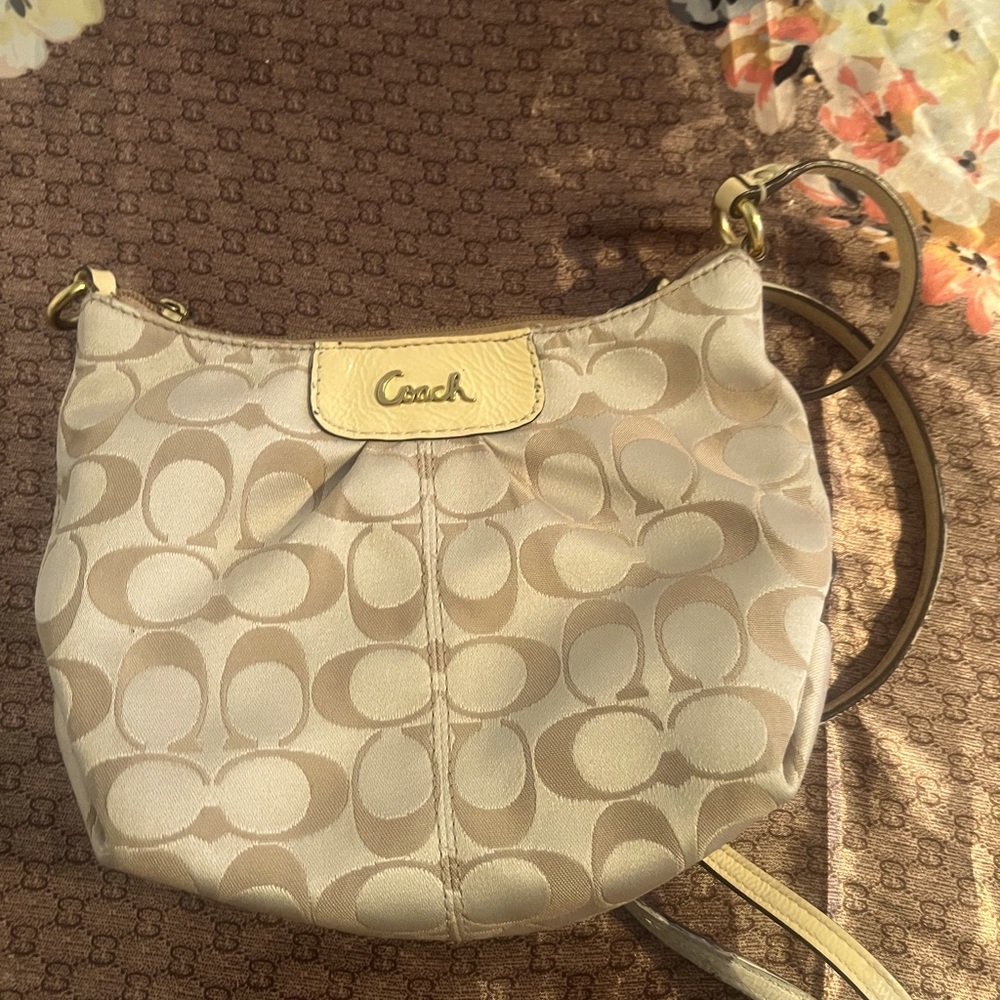Coach crossbody bag- Great Condition